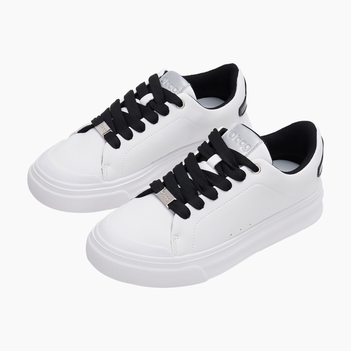 O sneakers Designed by O bag