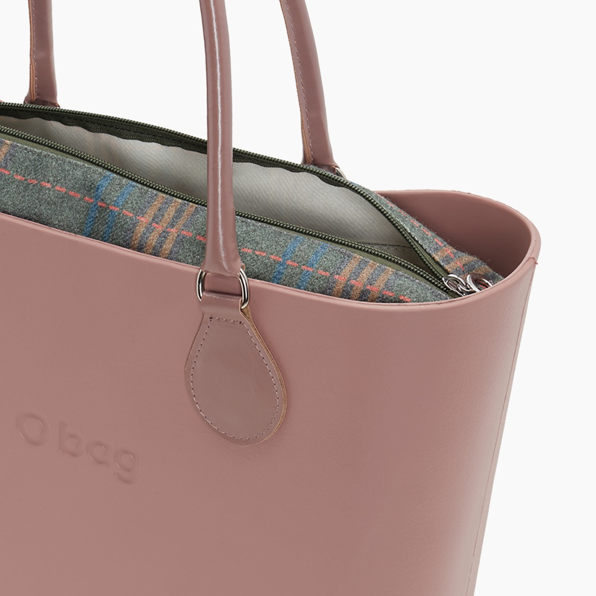 O bag con asa midi con aro y bolsa de tejido escocés - O bag Official Website